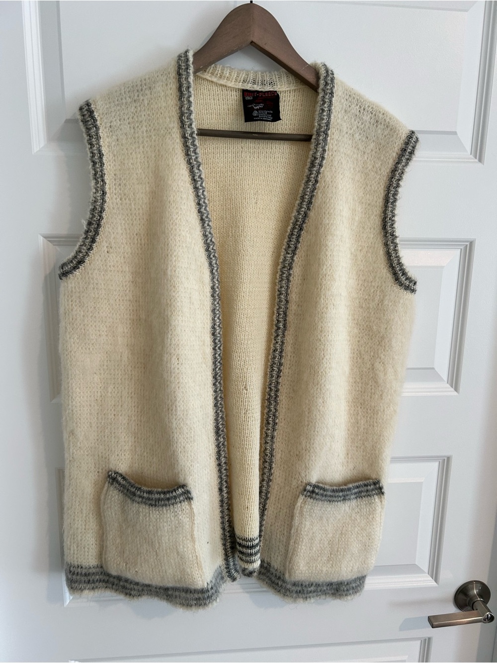 Vintage Stobi Danish Arctic Knit Wool Vest Cream Gray Size XL